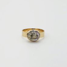 Load image into Gallery viewer, Mermaid Tanzanite E-W Ring
