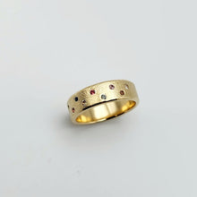 Load image into Gallery viewer, 14k Gold Cigar Band With Sapphires
