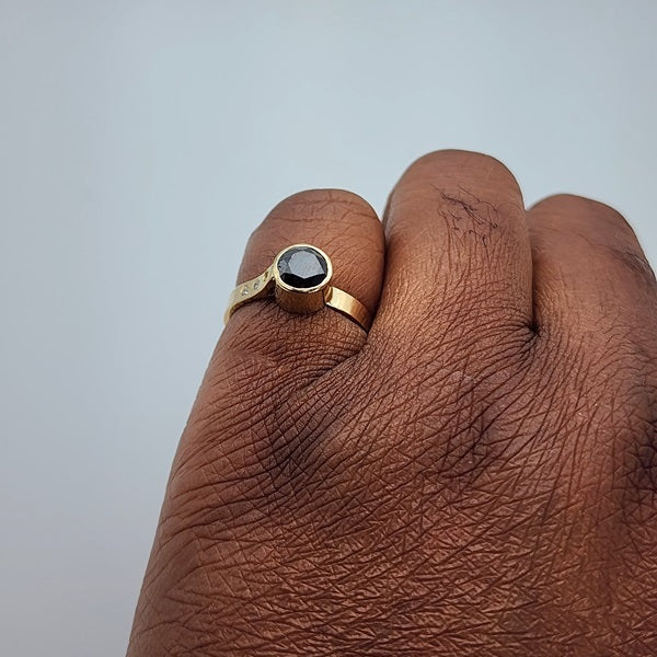 Zwarte diamanten ring