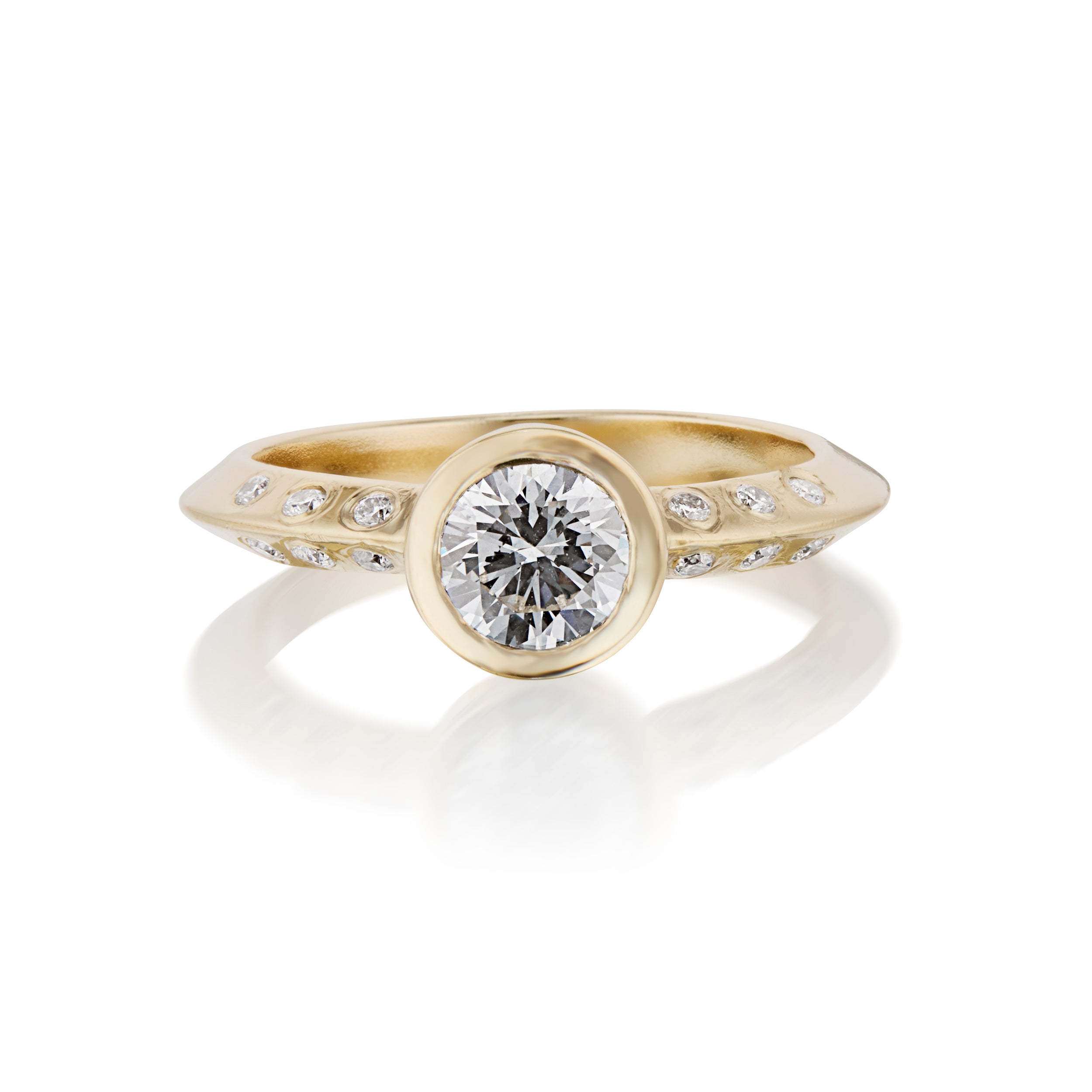 Round Diamond Knife Edge Ring