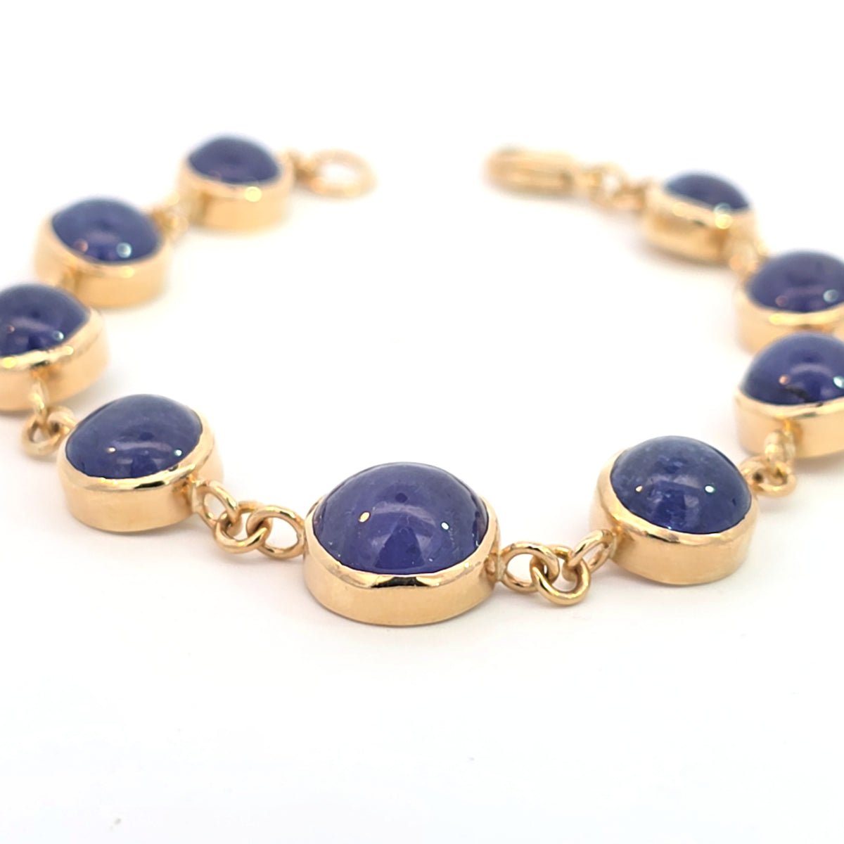 Tanzanite Cabochon Bracelet