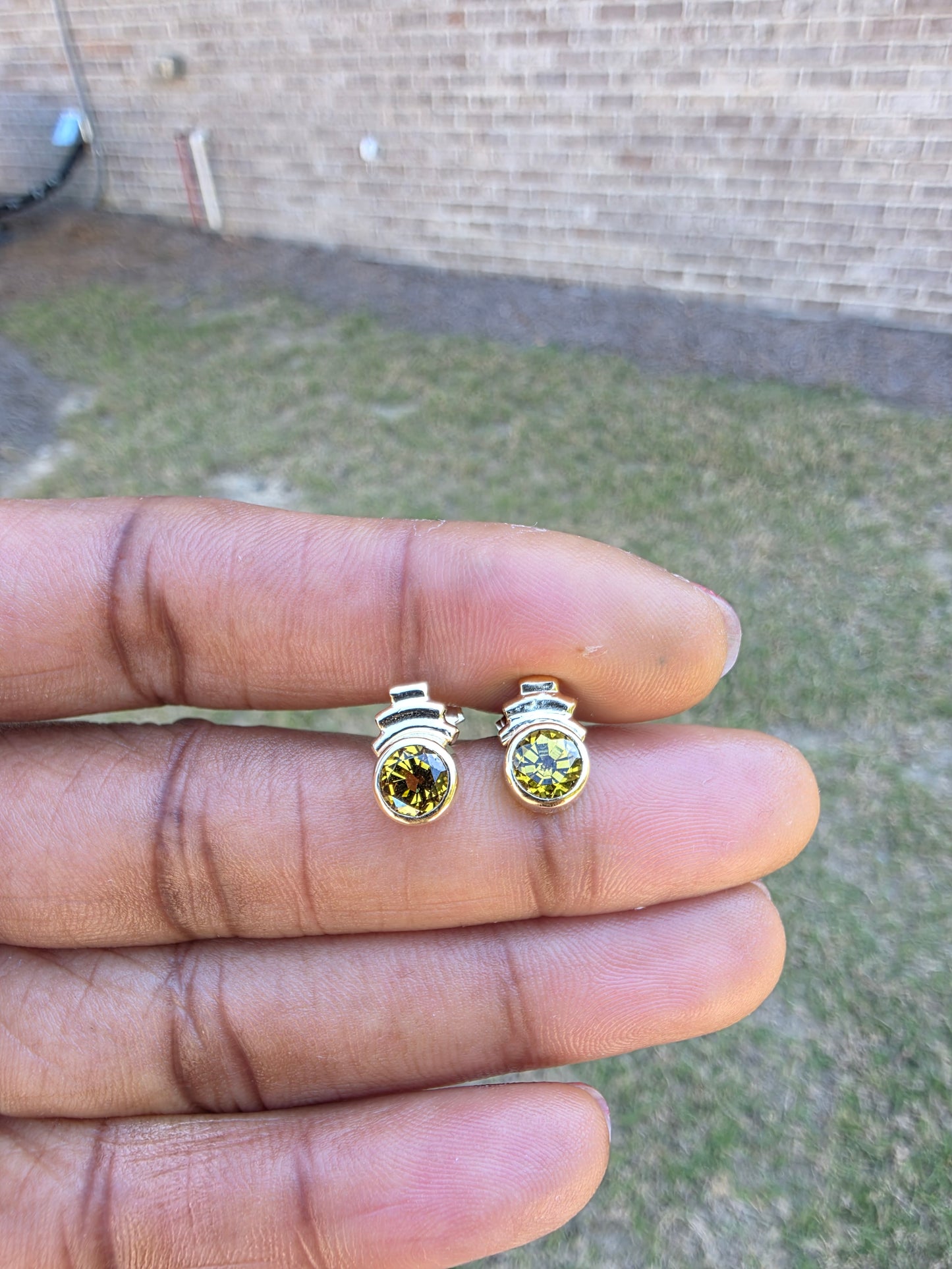 Mali Garnet Stud Earrings