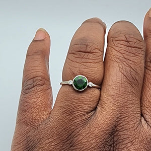 Chrome Diopside & Diamonds 3 Stone Ring